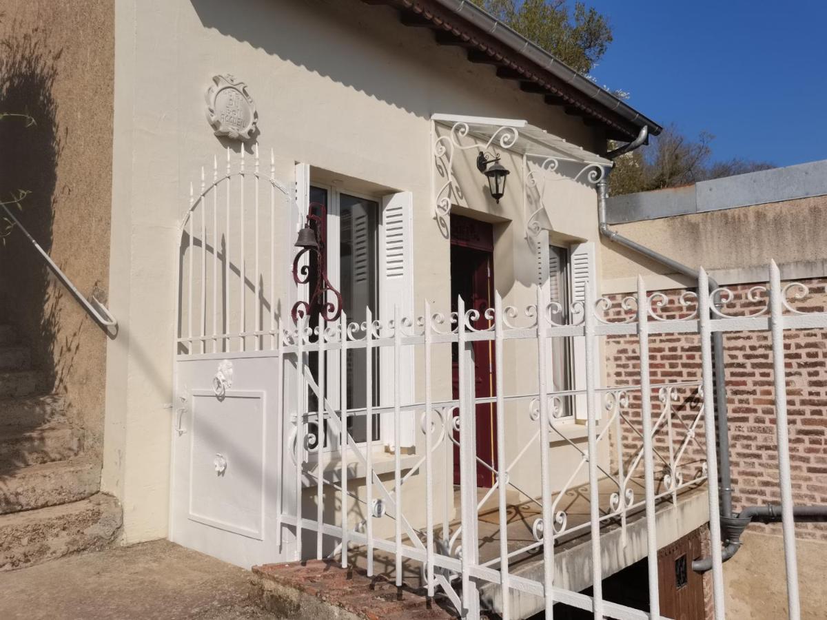 Charmant Gite Duplex Du Bon Accueil Troo ภายนอก รูปภาพ